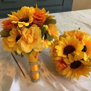 Set of 2 autumn/fall wedding bouquets
